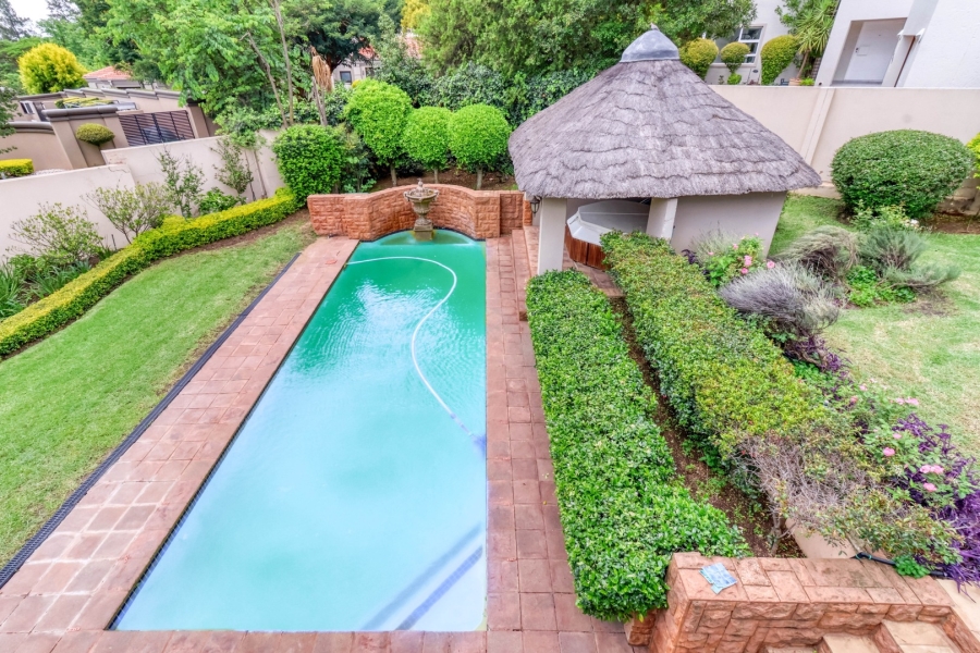 5 Bedroom Property for Sale in Dainfern Golf Estate Gauteng