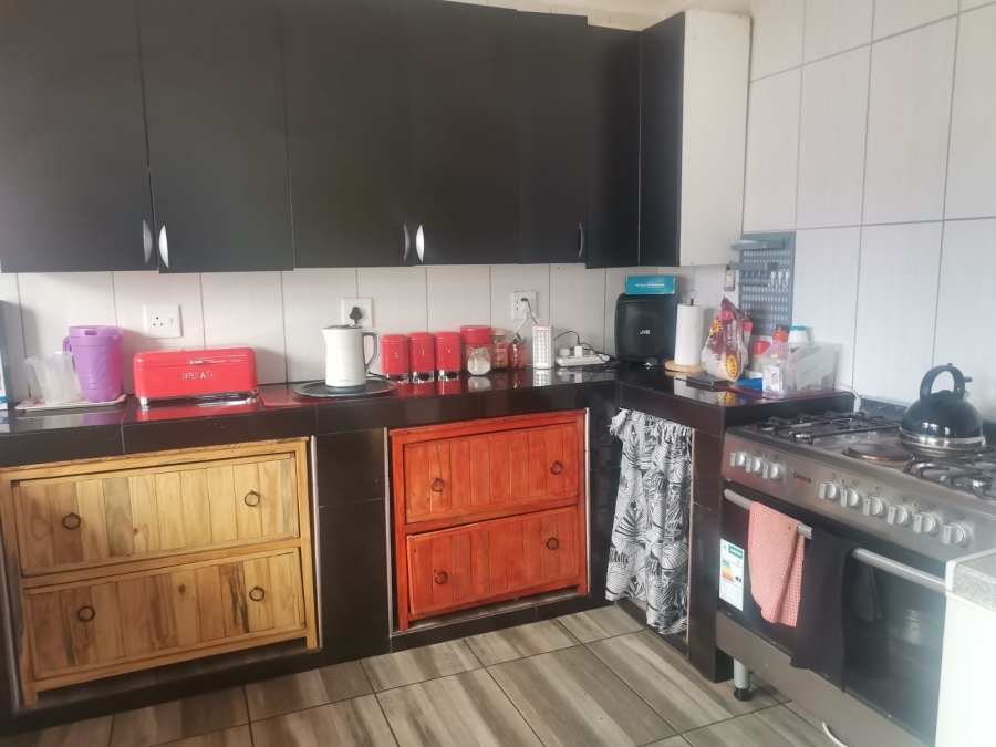 4 Bedroom Property for Sale in Hermanstad Gauteng