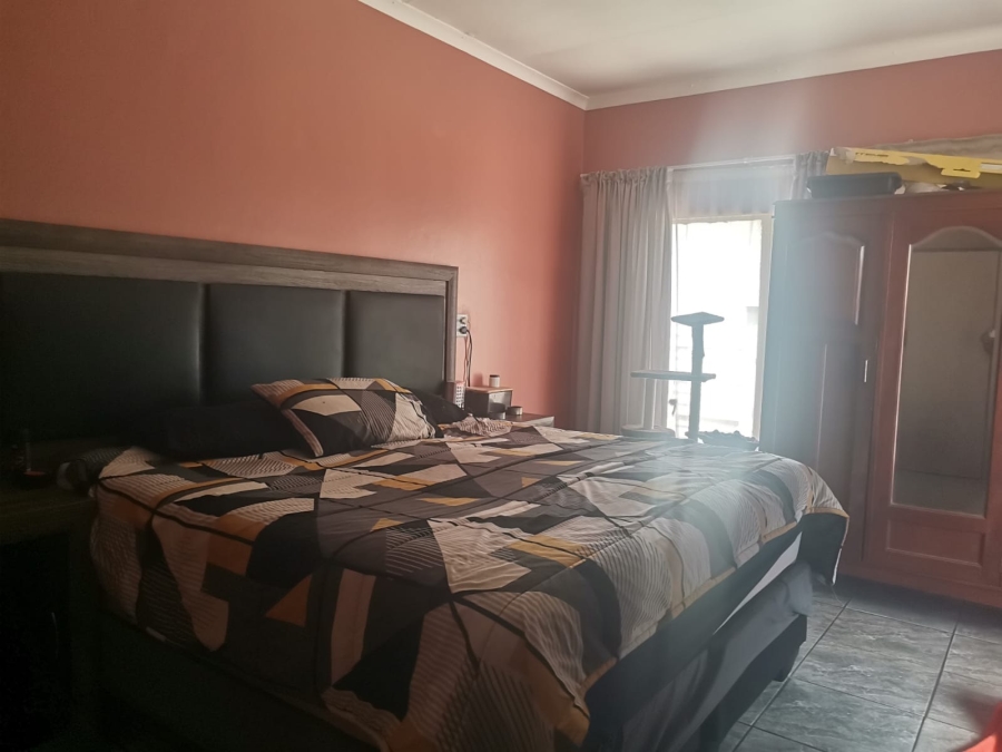 4 Bedroom Property for Sale in Hermanstad Gauteng