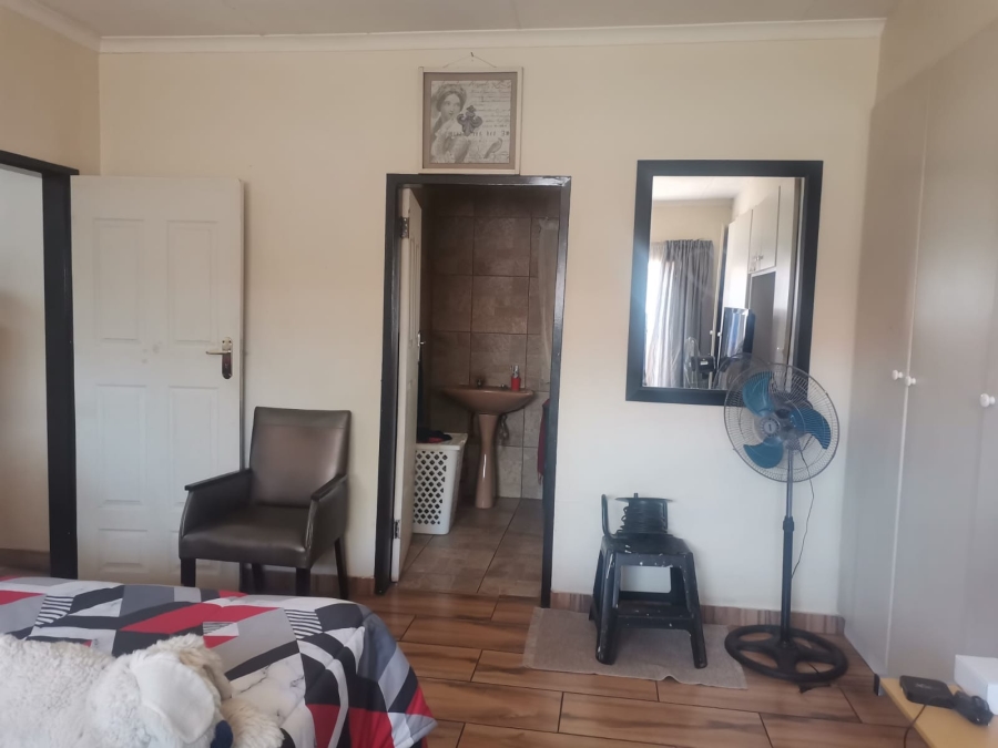 4 Bedroom Property for Sale in Hermanstad Gauteng