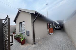 3 Bedroom Property for Sale in Dhlamini Gauteng