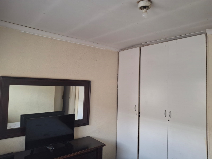 3 Bedroom Property for Sale in Dhlamini Gauteng