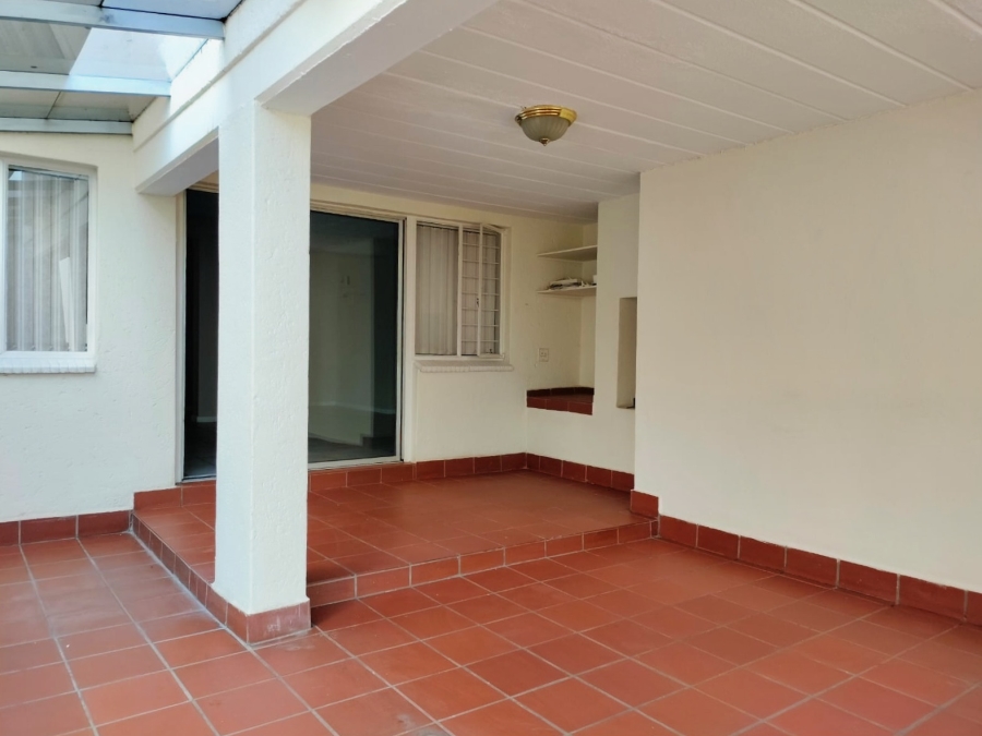 3 Bedroom Property for Sale in Constantia Kloof Gauteng