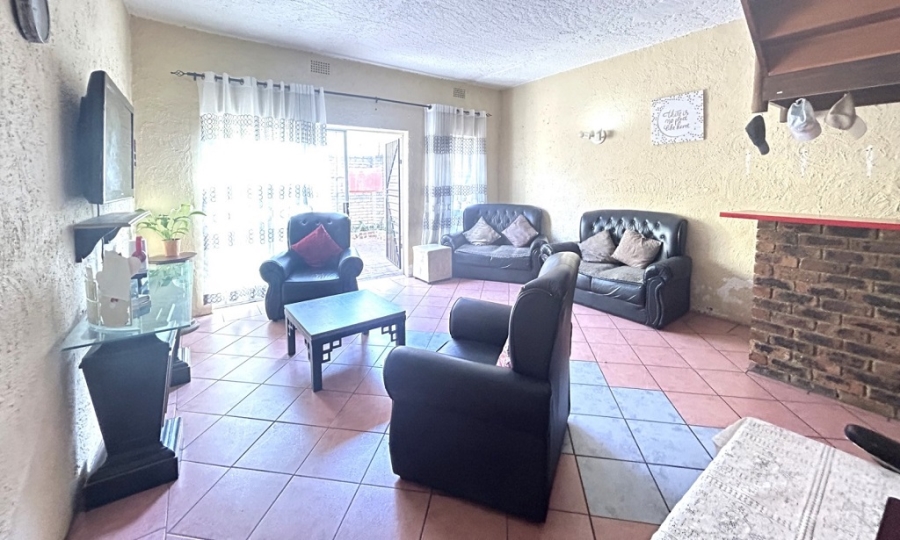 3 Bedroom Property for Sale in Townsview Gauteng