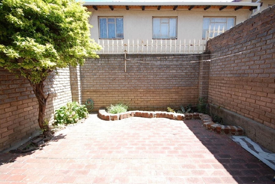 3 Bedroom Property for Sale in Townsview Gauteng