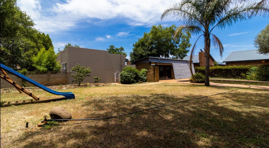 3 Bedroom Property for Sale in Brackenhurst Gauteng