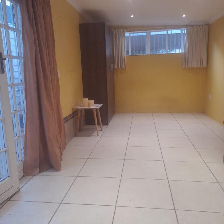 To Let 1 Bedroom Property for Rent in Sydenham Gauteng