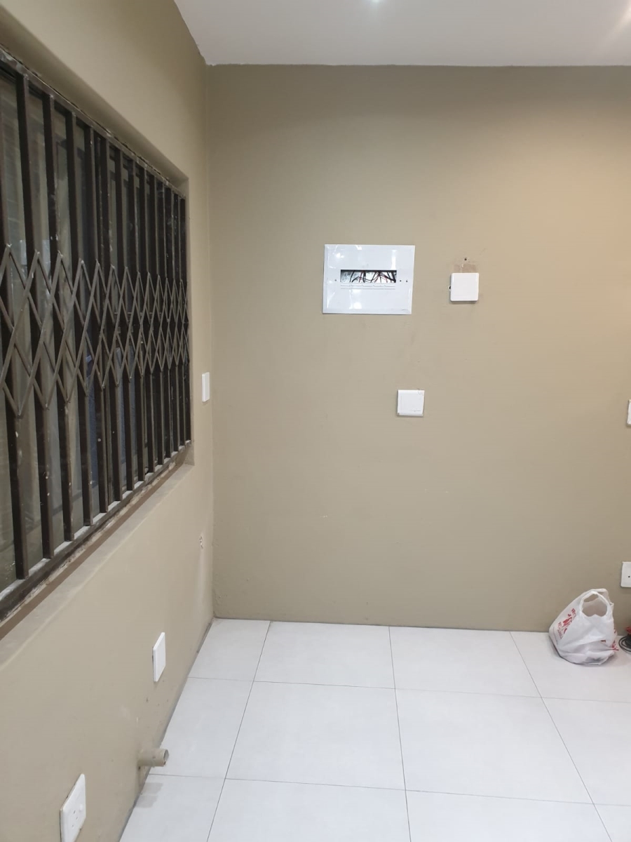 To Let 1 Bedroom Property for Rent in Naledi Gauteng