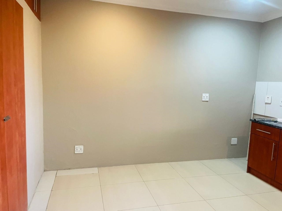 To Let 1 Bedroom Property for Rent in Naledi Gauteng