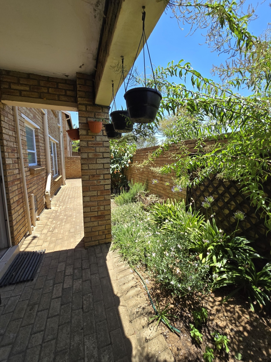 3 Bedroom Property for Sale in Heuwelsig Estate Gauteng