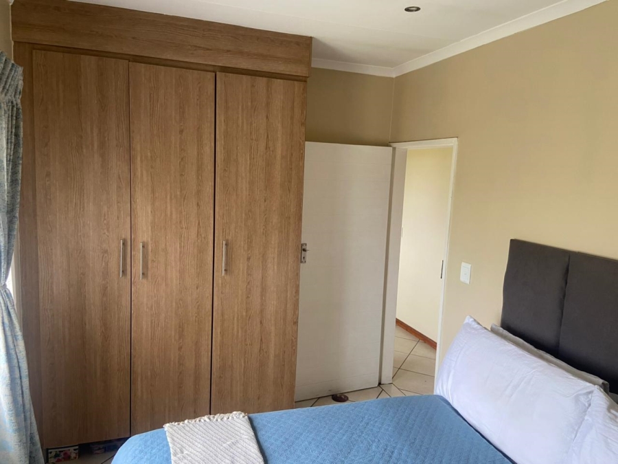 To Let 2 Bedroom Property for Rent in Monavoni Gauteng