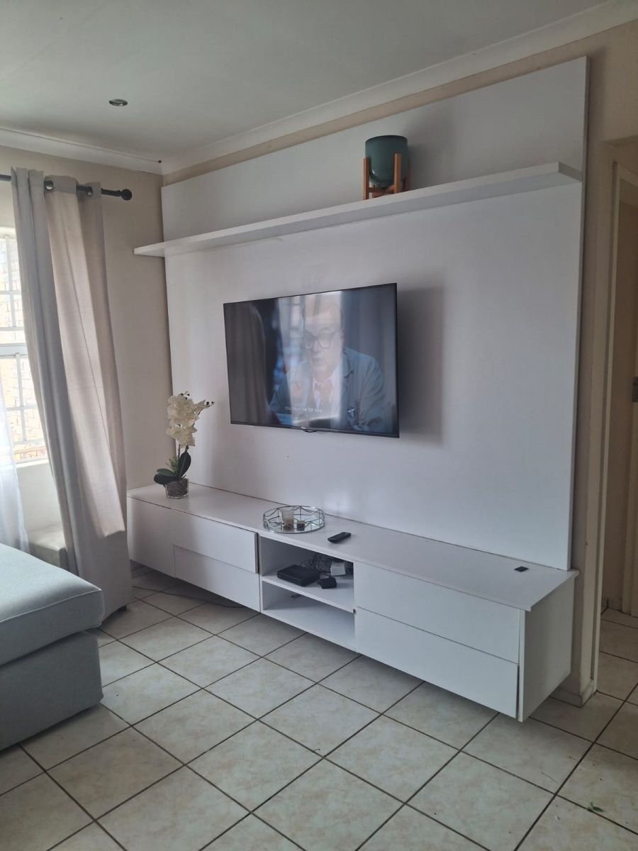 2 Bedroom Property for Sale in Crystal Park Gauteng