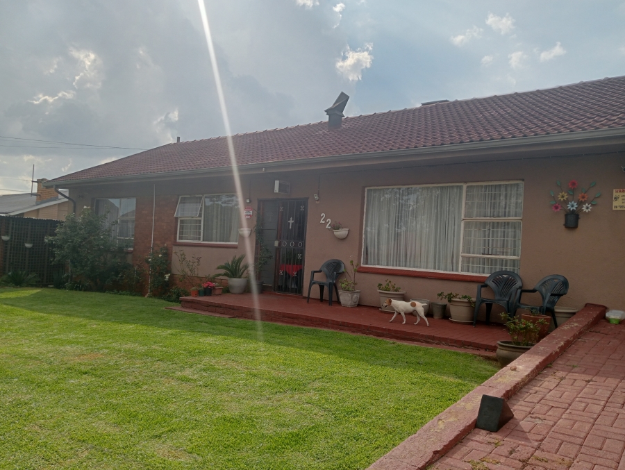 4 Bedroom Property for Sale in Quellerie Park Gauteng