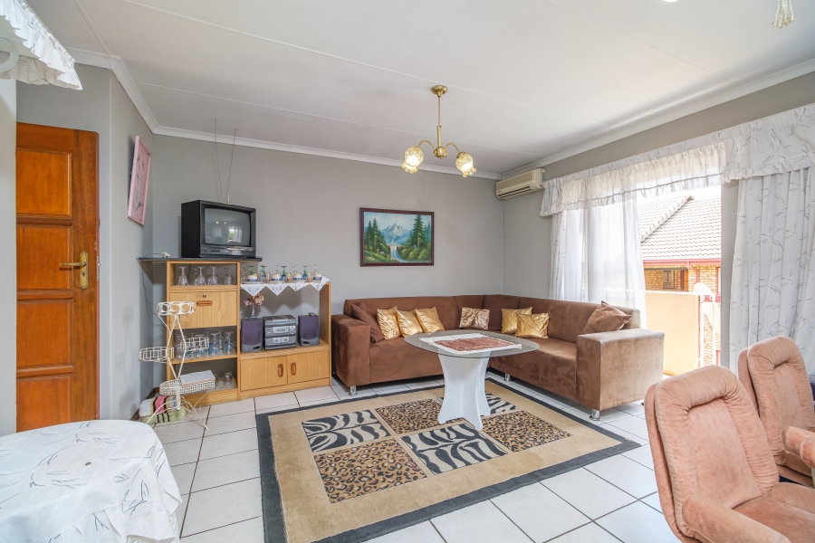 3 Bedroom Property for Sale in Zwartkop Gauteng