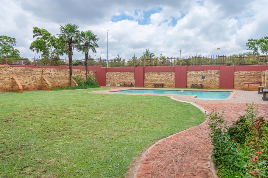 3 Bedroom Property for Sale in Zwartkop Gauteng