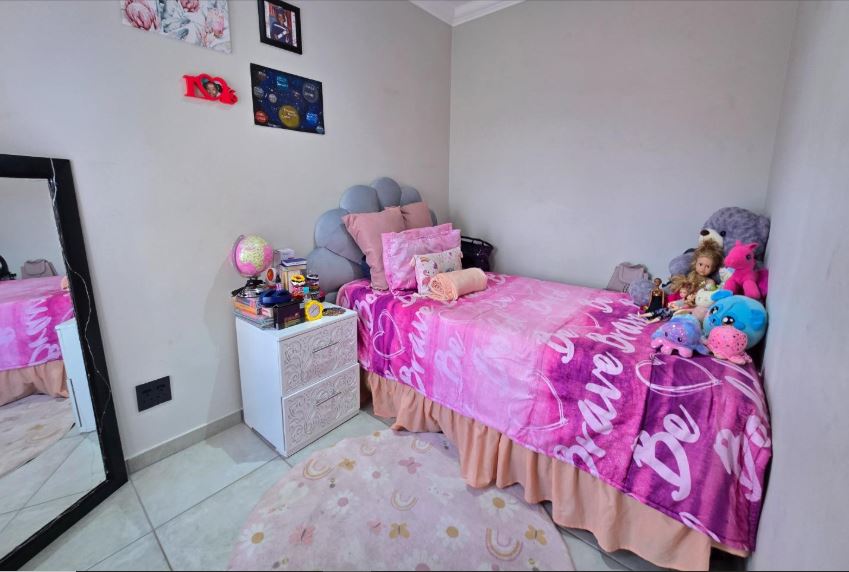 2 Bedroom Property for Sale in South Hills Gauteng