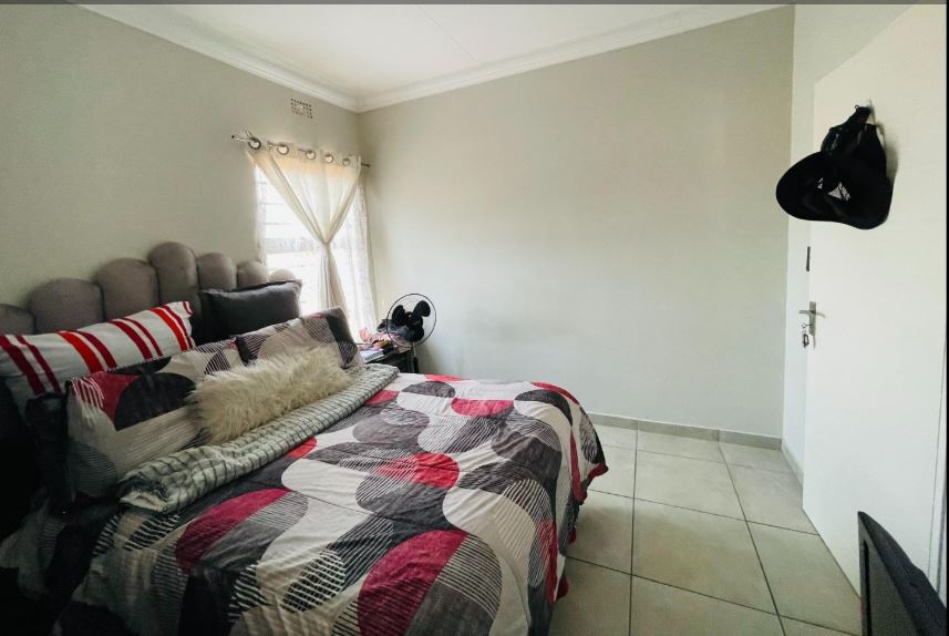 2 Bedroom Property for Sale in South Hills Gauteng