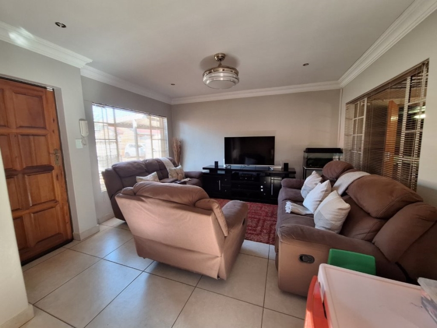 3 Bedroom Property for Sale in Hesteapark Gauteng