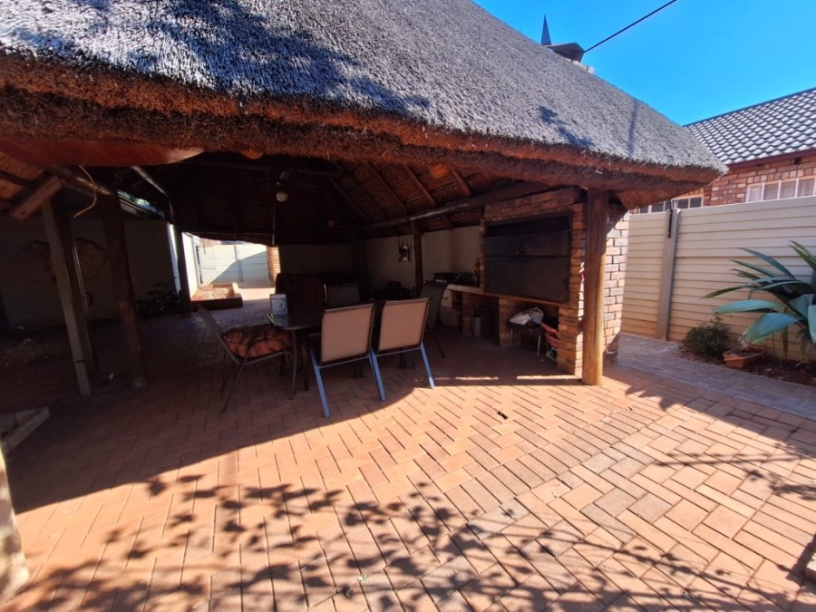 3 Bedroom Property for Sale in Hesteapark Gauteng