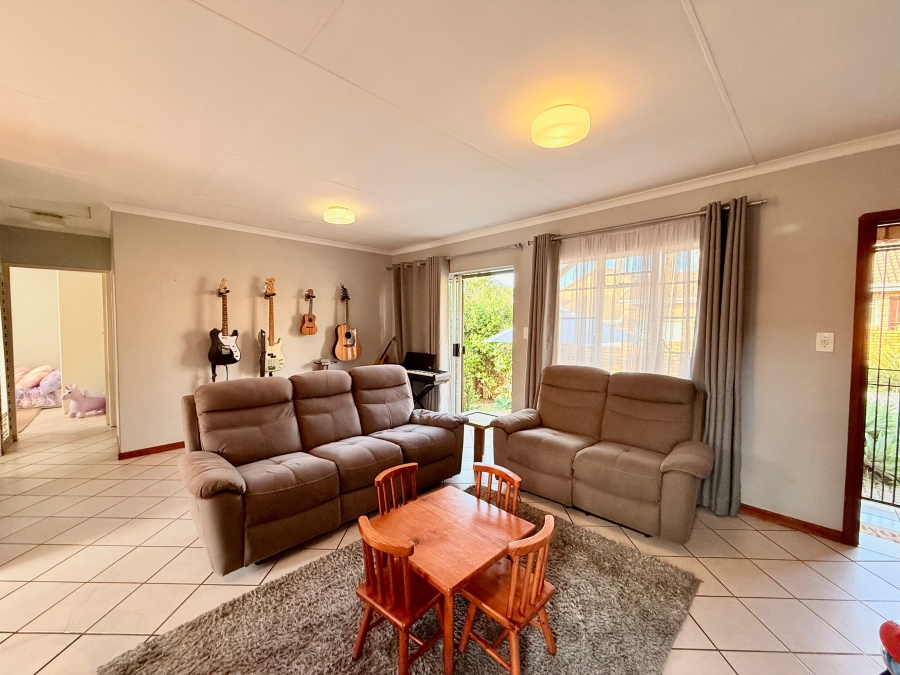 2 Bedroom Property for Sale in Amberfield Gauteng