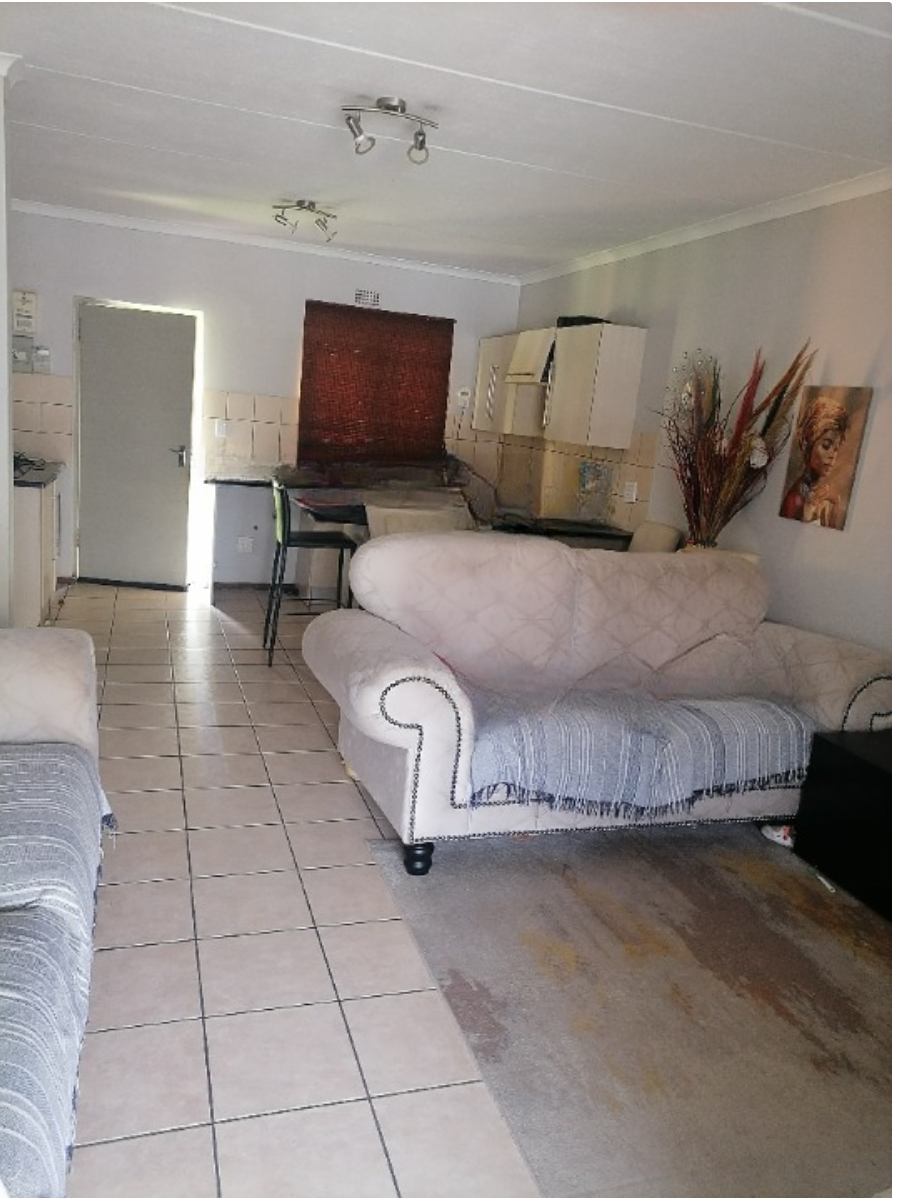 To Let 2 Bedroom Property for Rent in Noordwyk Gauteng