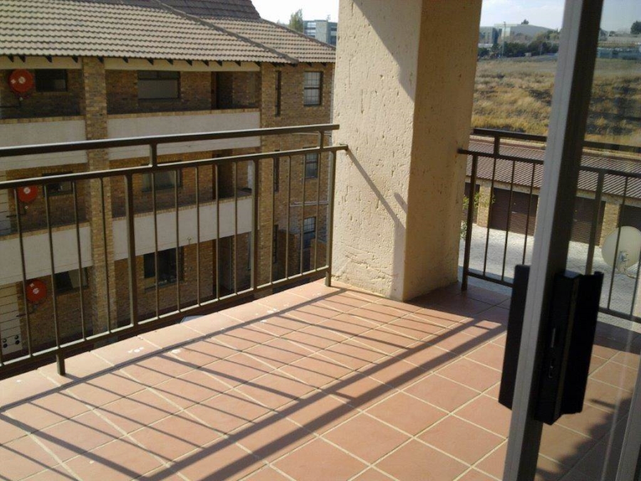 2 Bedroom Property for Sale in Midridge Park Gauteng