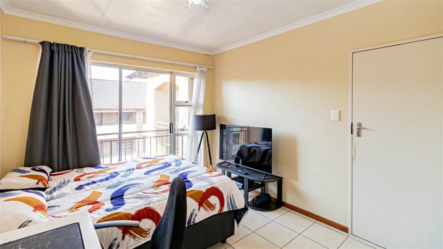 2 Bedroom Property for Sale in Midridge Park Gauteng