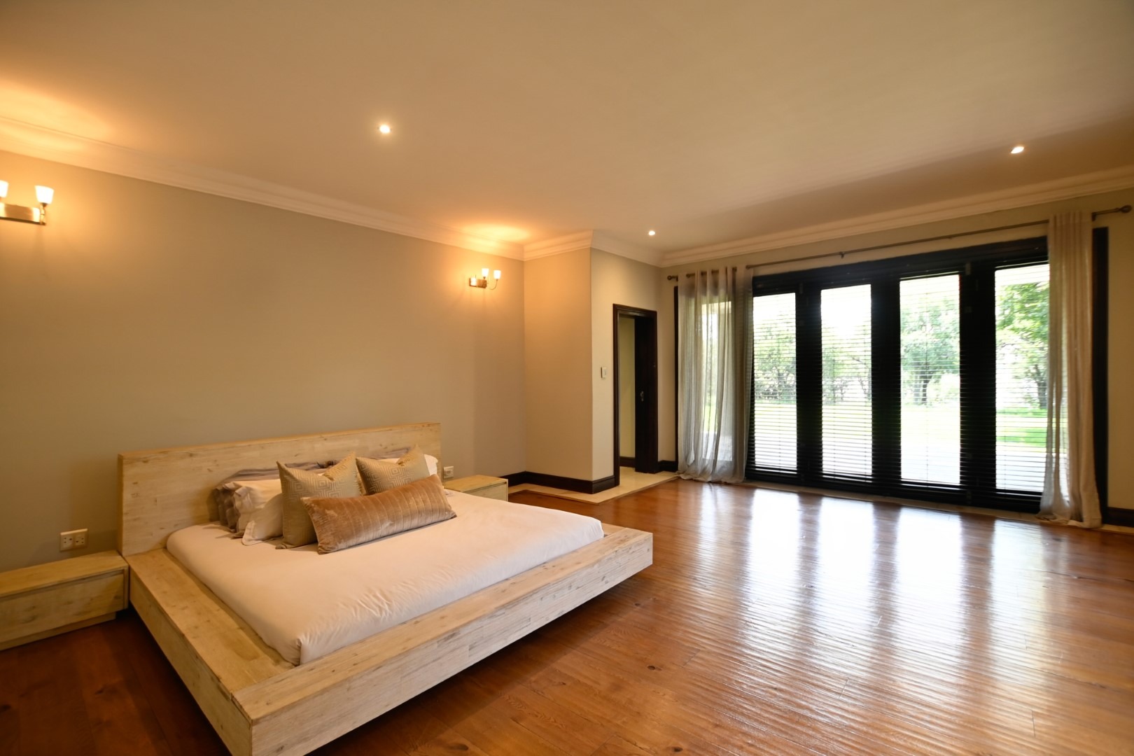 5 Bedroom Property for Sale in Sable Hills Gauteng