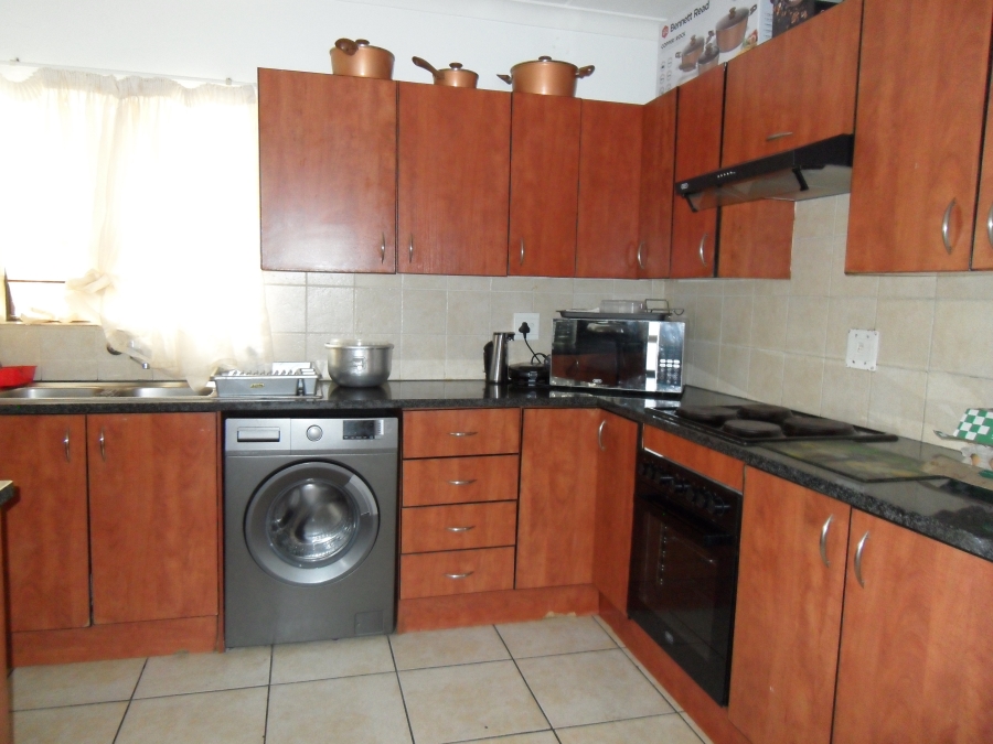 3 Bedroom Property for Sale in Whitney Gardens Gauteng