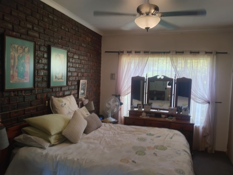 4 Bedroom Property for Sale in Theresa Park Gauteng