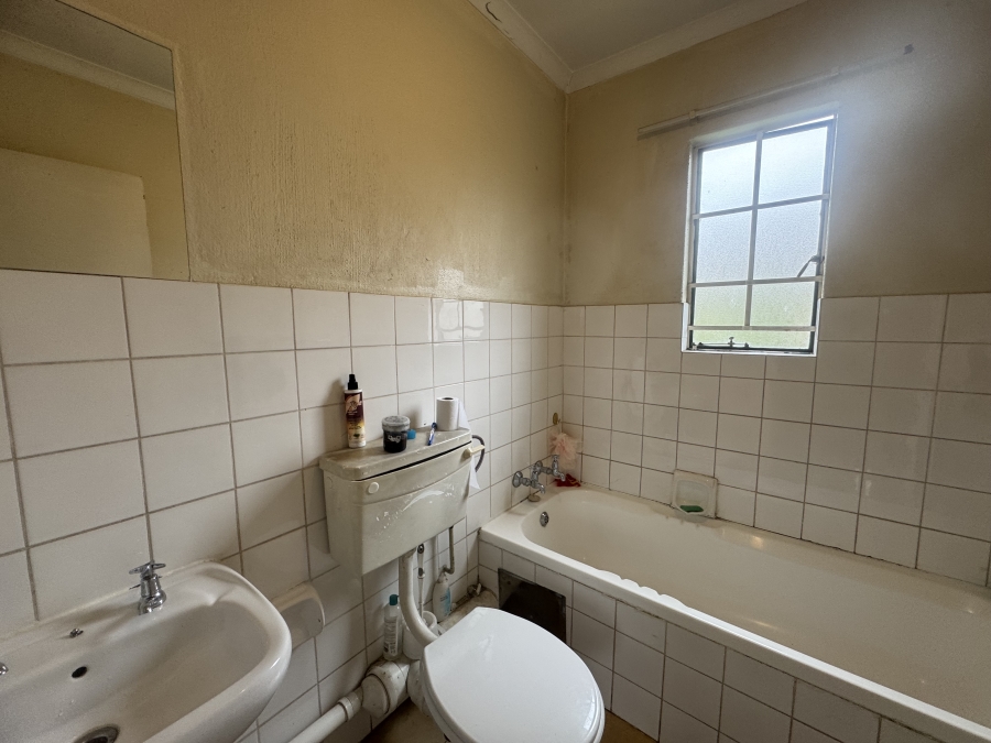 2 Bedroom Property for Sale in Albermarle Gauteng