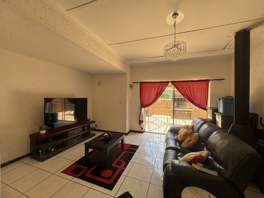 To Let 4 Bedroom Property for Rent in Hazelpark Gauteng