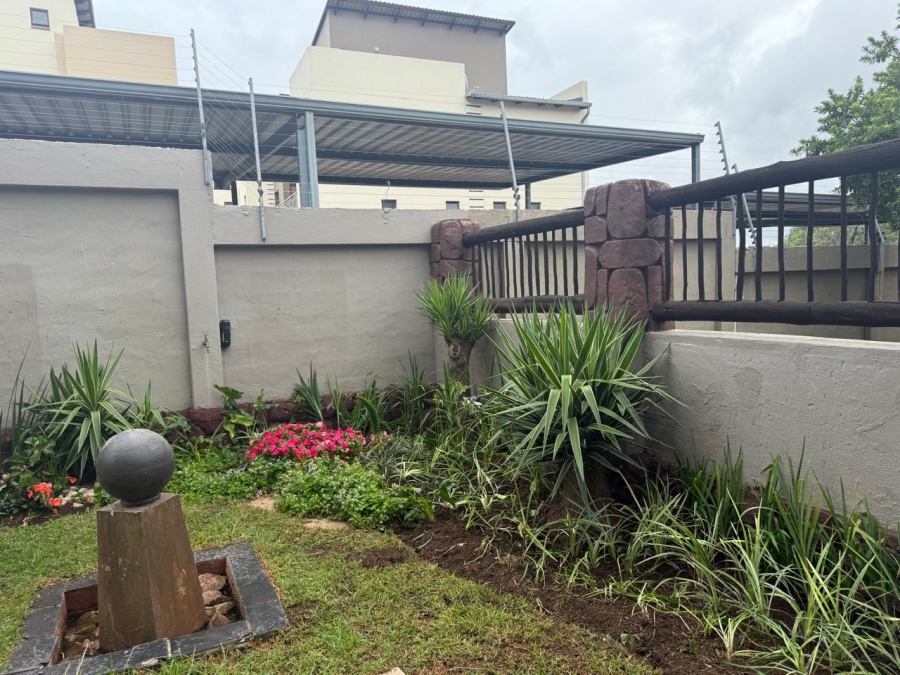 To Let 3 Bedroom Property for Rent in Barbeque Downs Gauteng