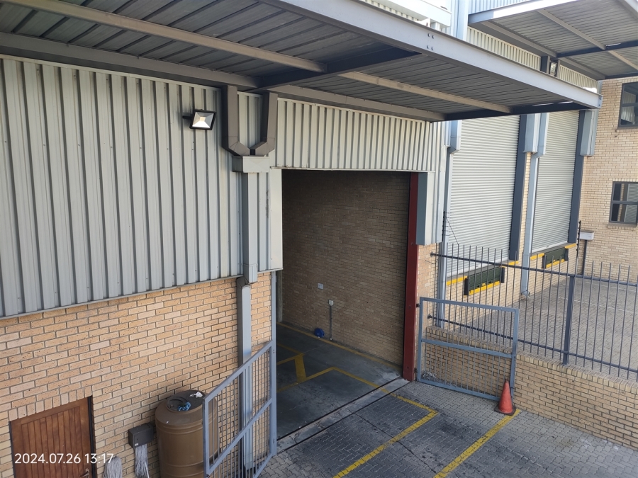 To Let commercial Property for Rent in North Riding Gauteng