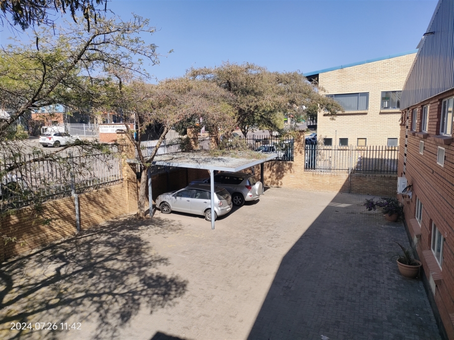 To Let commercial Property for Rent in Hoogland Gauteng