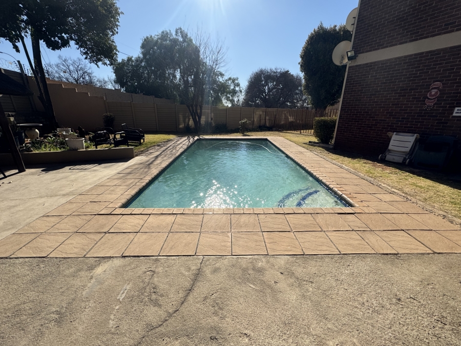 3 Bedroom Property for Sale in Denlee Gauteng