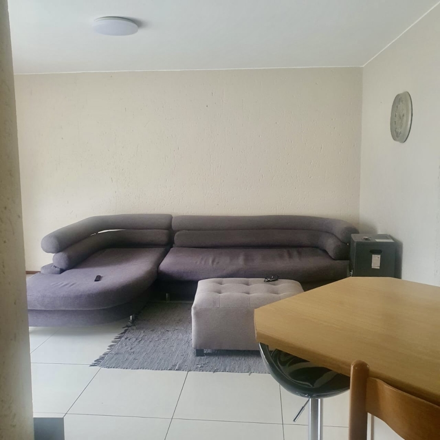 To Let 1 Bedroom Property for Rent in Paulshof Gauteng