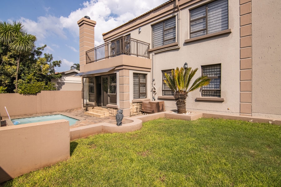 4 Bedroom Property for Sale in Willowbrook Gauteng