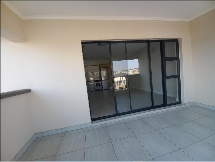 To Let 1 Bedroom Property for Rent in Waterfall Gauteng