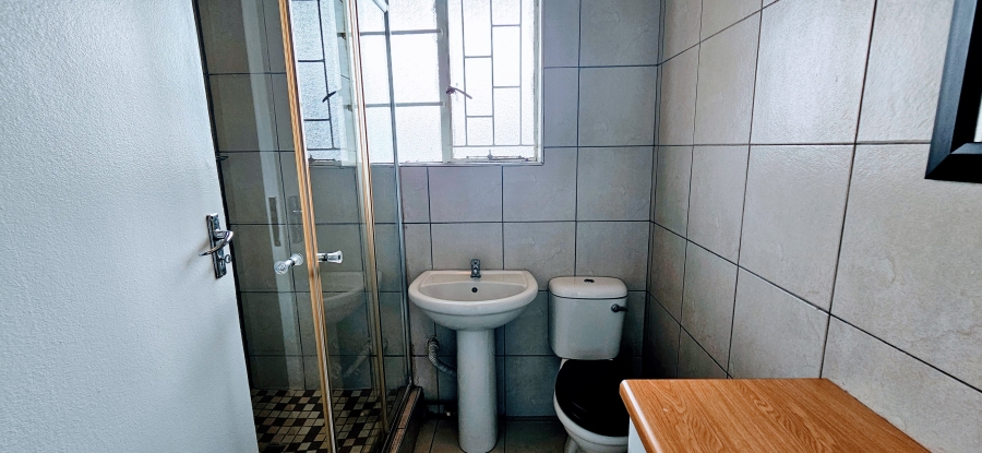 2 Bedroom Property for Sale in Peacehaven Gauteng