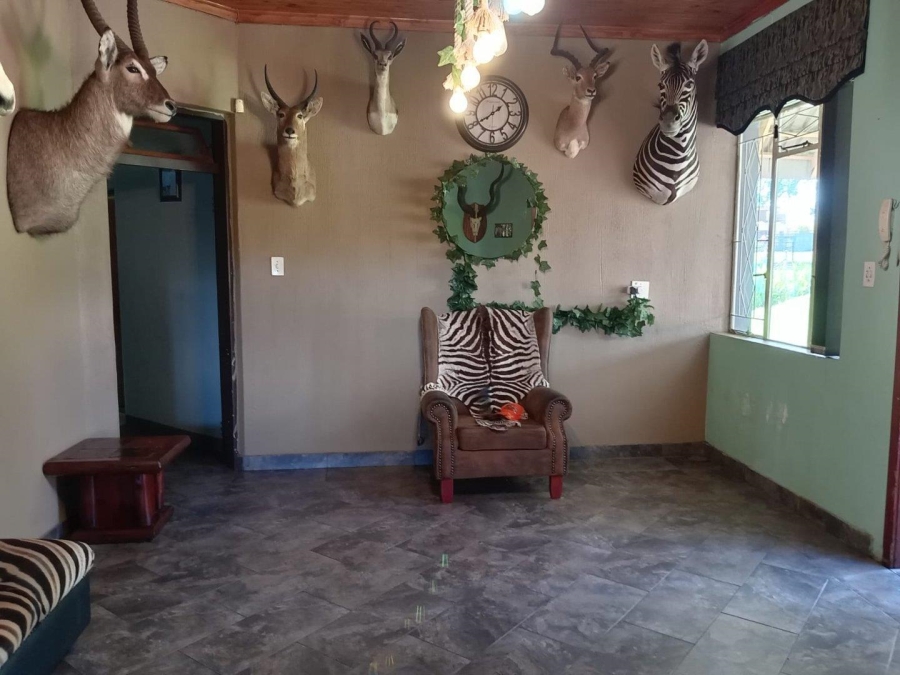 To Let 5 Bedroom Property for Rent in Kookrus Gauteng