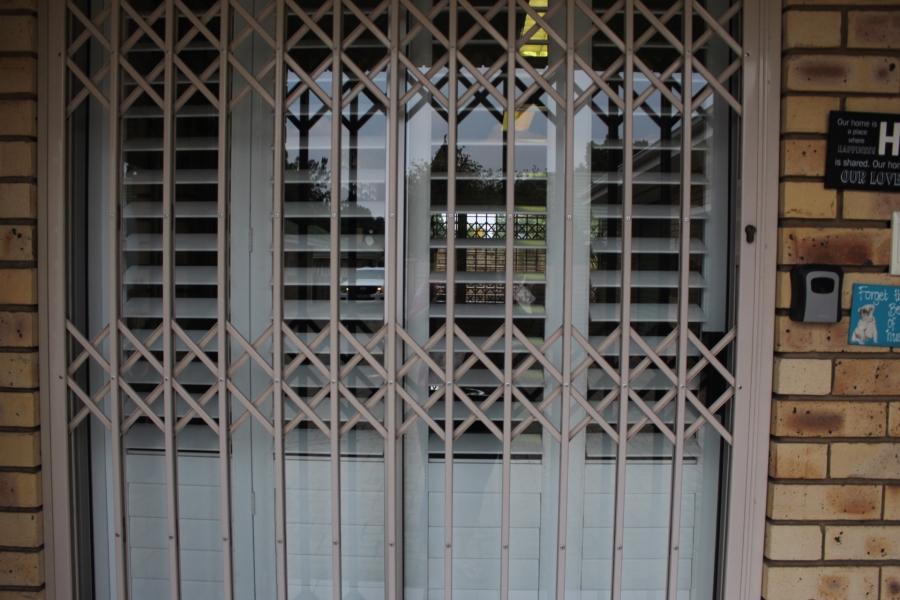 2 Bedroom Property for Sale in Three Rivers Gauteng
