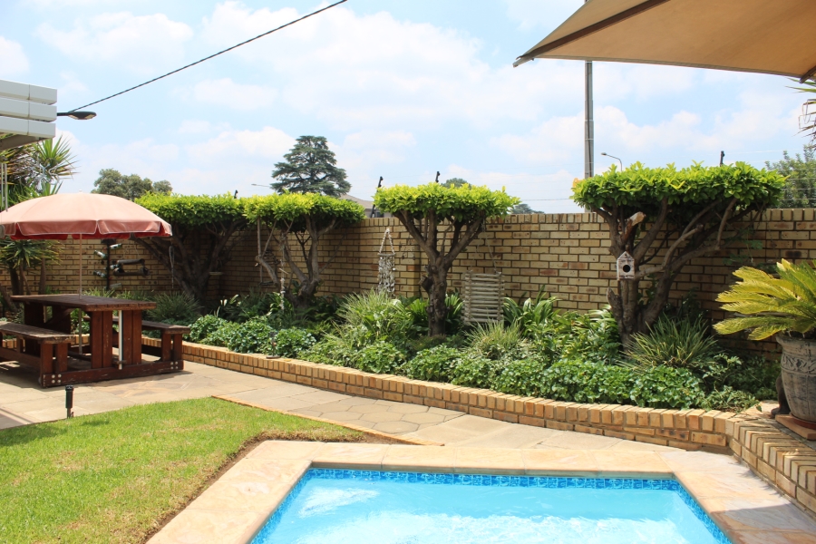 2 Bedroom Property for Sale in Three Rivers Gauteng
