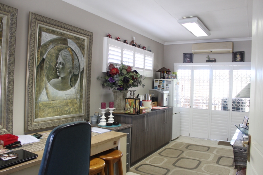 2 Bedroom Property for Sale in Three Rivers Gauteng