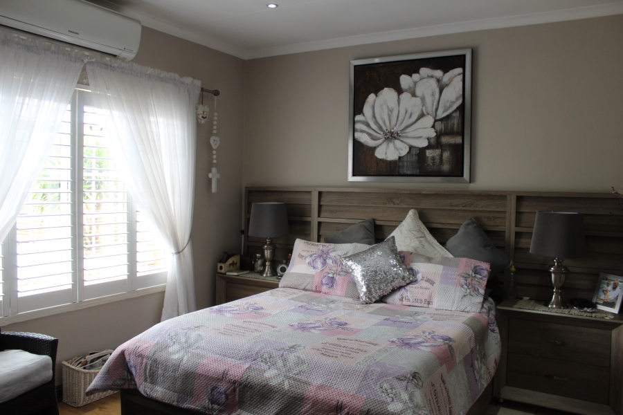 2 Bedroom Property for Sale in Three Rivers Gauteng