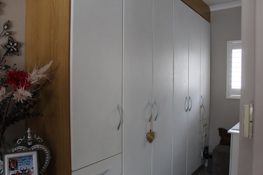 2 Bedroom Property for Sale in Three Rivers Gauteng