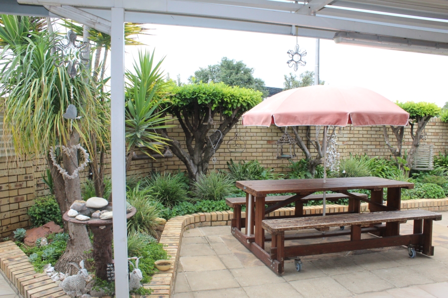 2 Bedroom Property for Sale in Three Rivers Gauteng