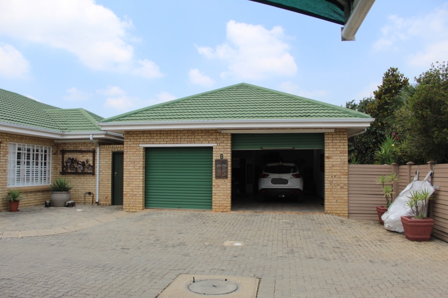 2 Bedroom Property for Sale in Three Rivers Gauteng