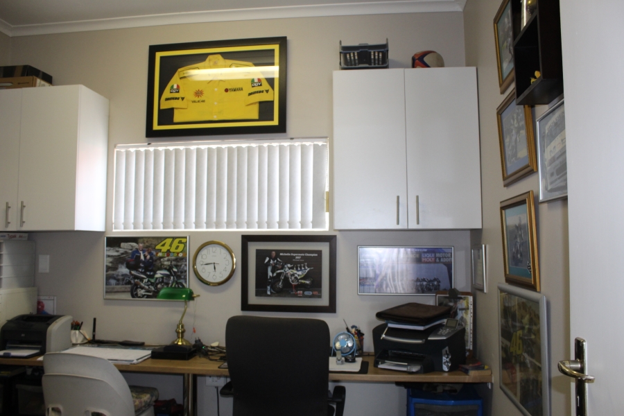 2 Bedroom Property for Sale in Three Rivers Gauteng