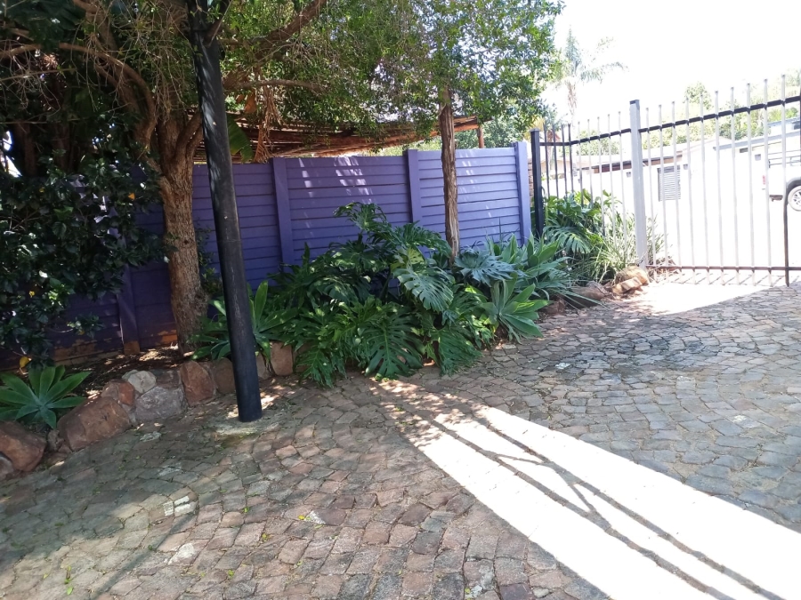 Commercial Property for Sale in Sinoville Gauteng